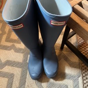Blue hunter Wellie rain boots